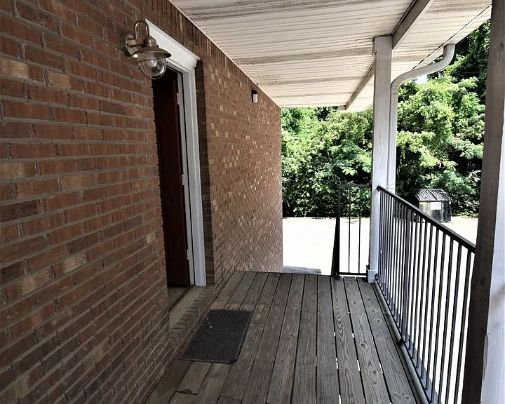Robb Avenue-765 (x14) — Photo 22
