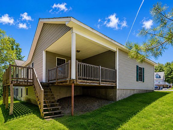 3rd image of 220 Granite Heights