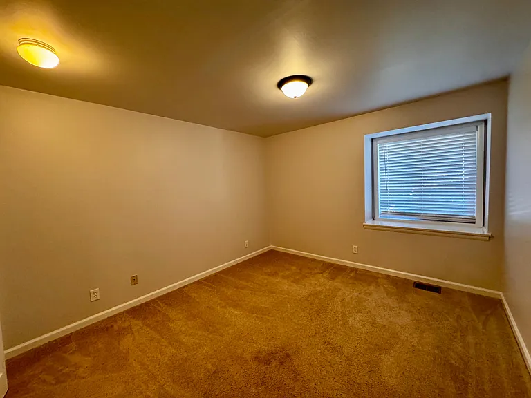 208 Lamplighter Cir — Photo 27