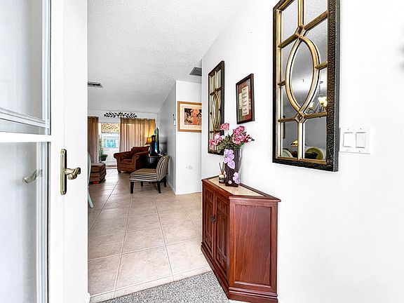 4th image of 2781 Emory Drive W #B