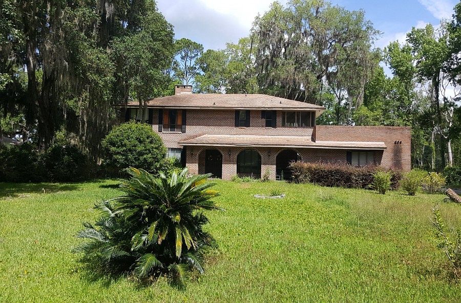 1st image of 15126 Cape Dr N