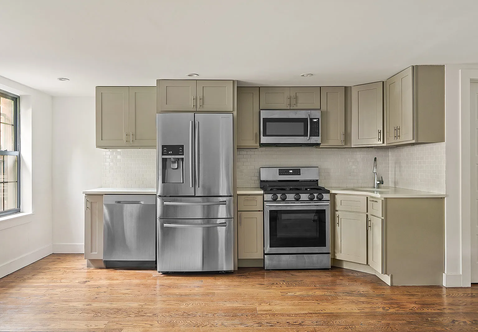 410 Decatur St — Photo 1