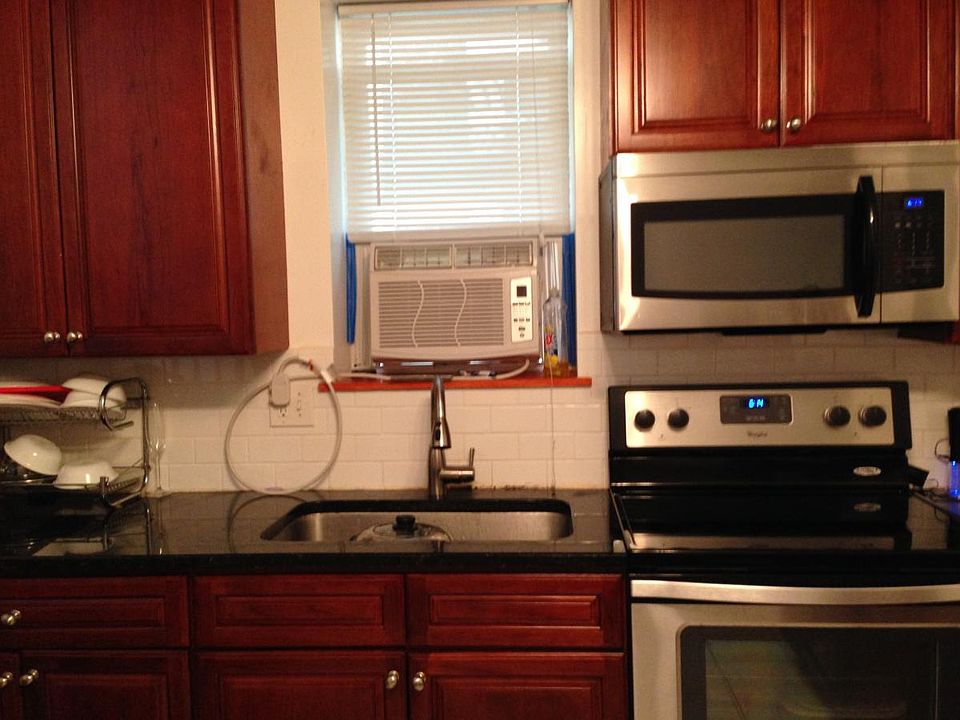 1st image of 1530 S 6th St #2FLOOR
