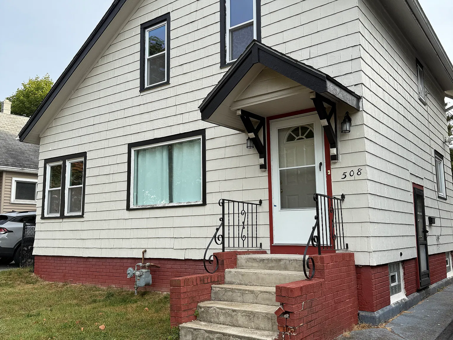 4 bed, 1530 sqft, $1,925 — Photo 1