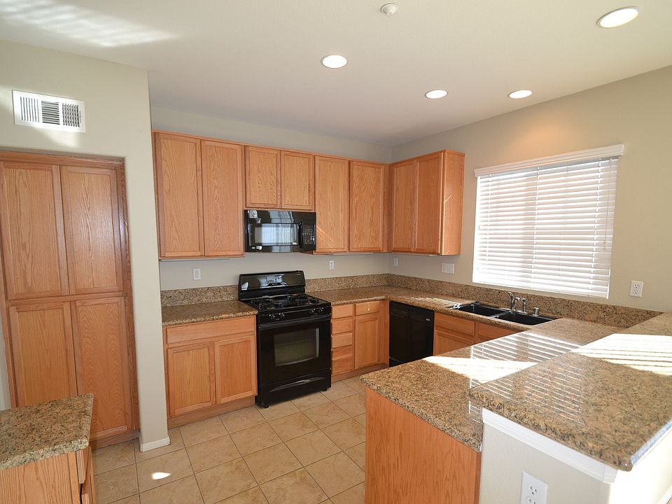 2nd image of 16473 El Revino Dr