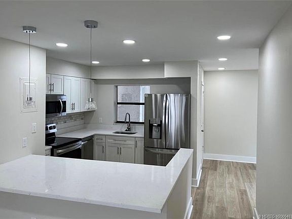 5th image of 1950 SW Palm City Rd APT 4201