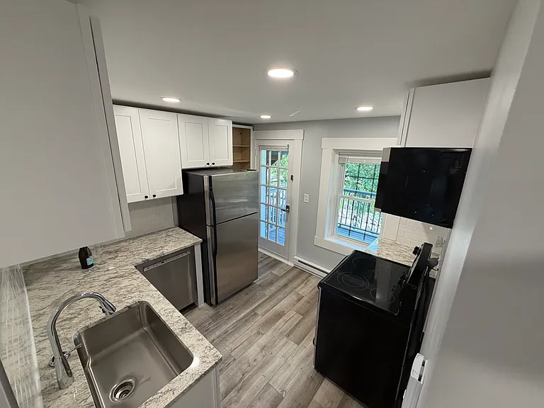 135 W Merrimack St #2 — Photo 16