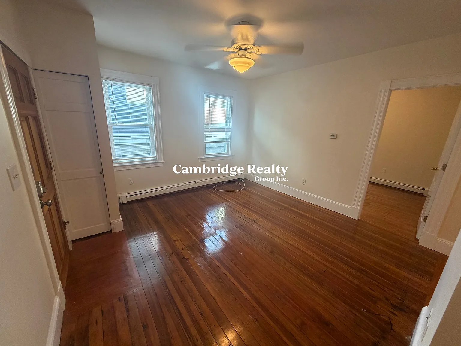 2 bed, 1.0 bath, 875 sqft, $2,826 — Photo 4