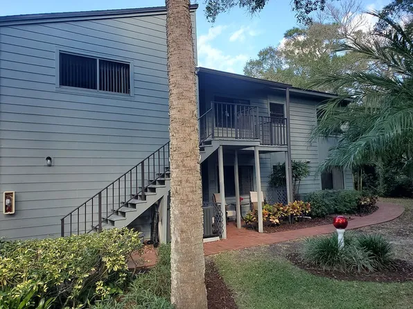 2000 Pine Creek Blvd APT 205, Vero Beach, FL 32966