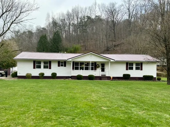 84 Central Dr, West Hamlin, WV 25571