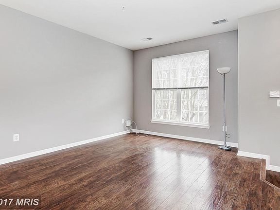 4th image of 74 Harbour Heights Dr