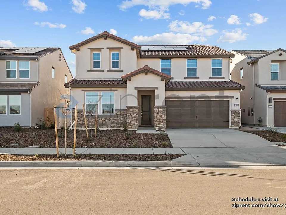 15889 Mavericks Ln