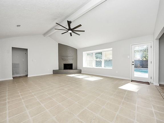 2nd image of 5918 Crooked Post Rd