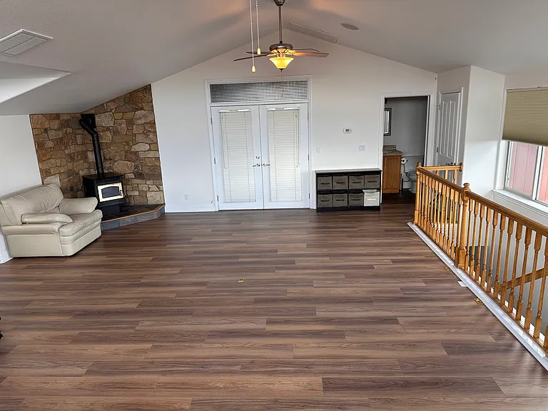 Delta Dr — Photo 15