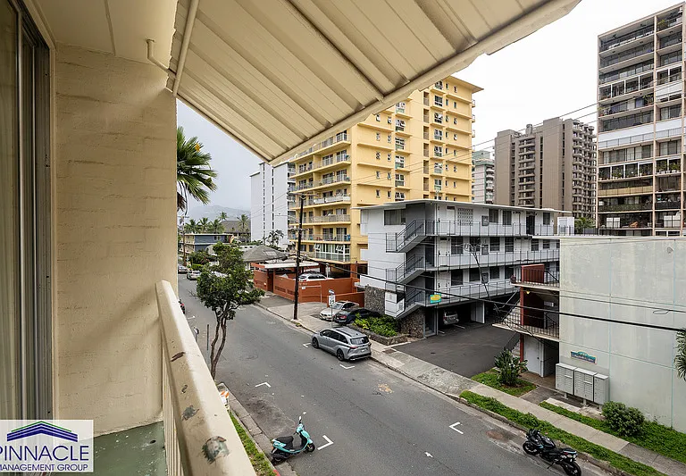 240 Liliuokalani Ave #301 — Photo 11