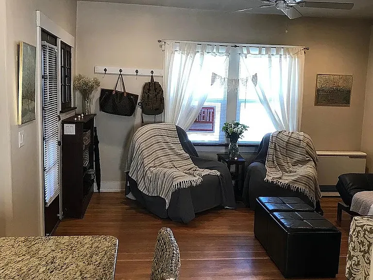 932 Grandview Ave — Photo 6