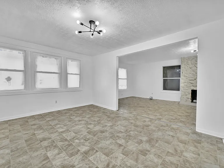 9502 Talbot Ave — Photo 11