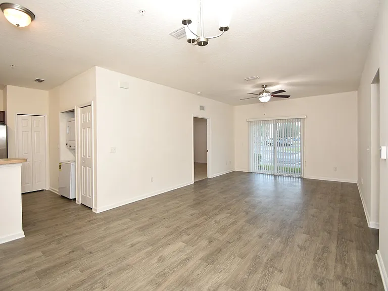2211 Golden Lake Loop St — Photo 3