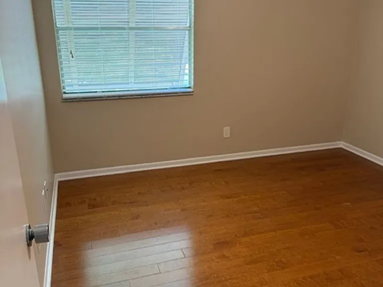 130 Jasmine Woods Ct #9D — Photo 30