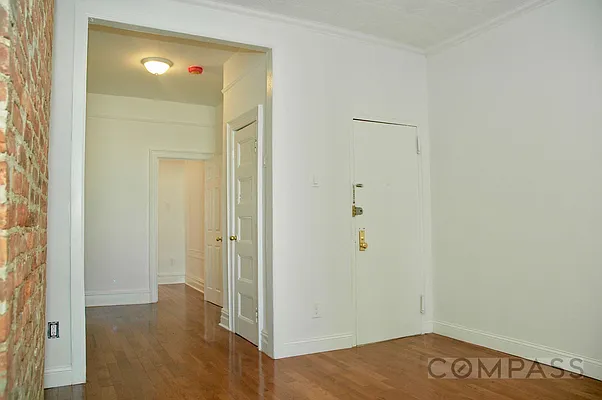 Rented by Compass | media 7