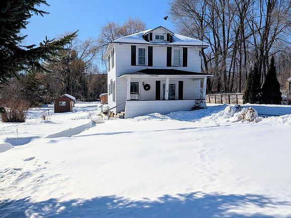 2nd image of 2591 Center Road