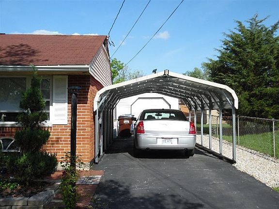 2nd image of 4630 Clayton Dr