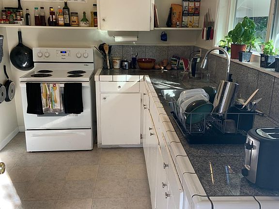 Kitchen (from backyard entrance)