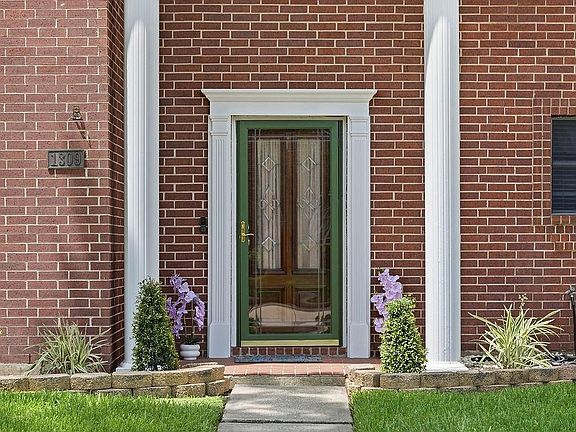 5th image of 1309 Rachel Ct