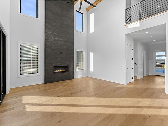 5th image of 3707 SW Radiance Ave