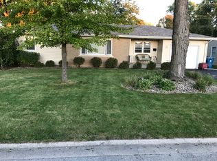 560 Jonette Ave, Bradley, IL 60915