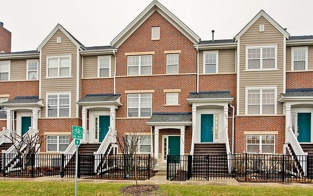 1st image of 392 W Wood St #23