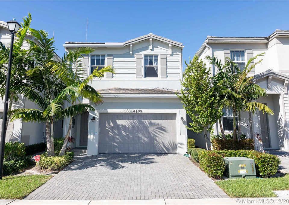 1st image of 4409 NW 48th Ter