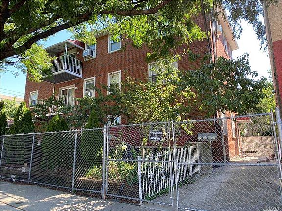 4th image of 31-41 12th St