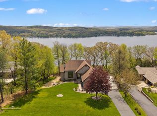 W10725 Wildwood Way, Poynette, WI 53955