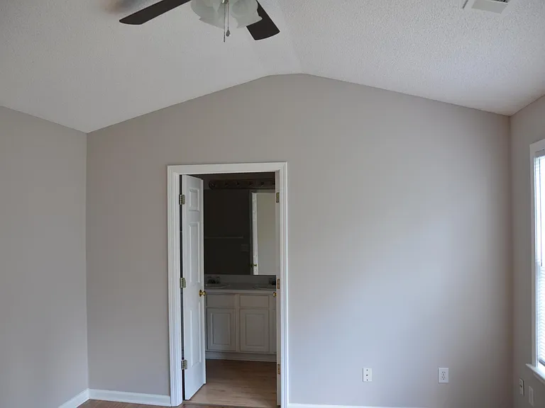 MasterBedroom with Attached Master bath