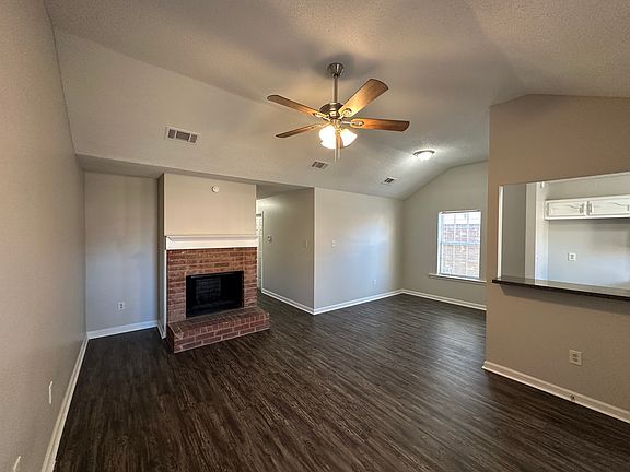4th image of 5529 Emerald Hills Dr