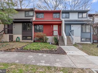 2222 White Cornus Ln, Reston, VA 20191