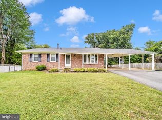 17504 Redland Rd, Derwood, MD 20855