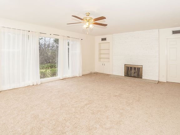 5th image of 562 Richardson Ln