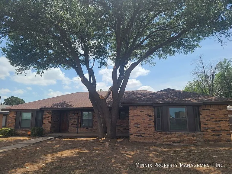 4005 Saint Andrews Dr — Photo 18