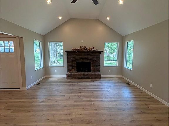 4th image of 1206 W Lucy Webb Rd