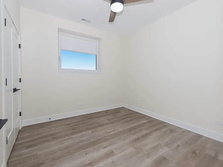 3762 S Indiana Ave #3 — Photo 20