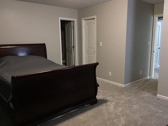 5th image of 3100 Goddard Ct