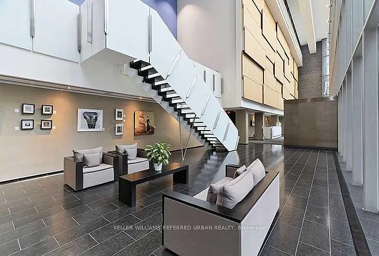 Building Photo - 33 Charles St E #3902