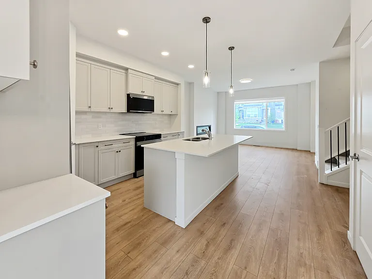 2205 Bayview Dr SW — Photo 5