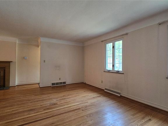 5th image of 1190 Belle Ave