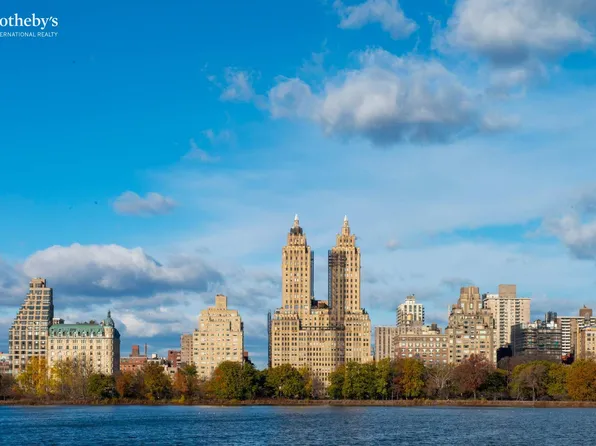 230 Central Park West 8E image 23 of 23