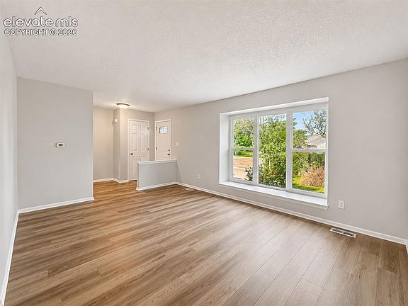 3rd image of 4968 Harvest Rd