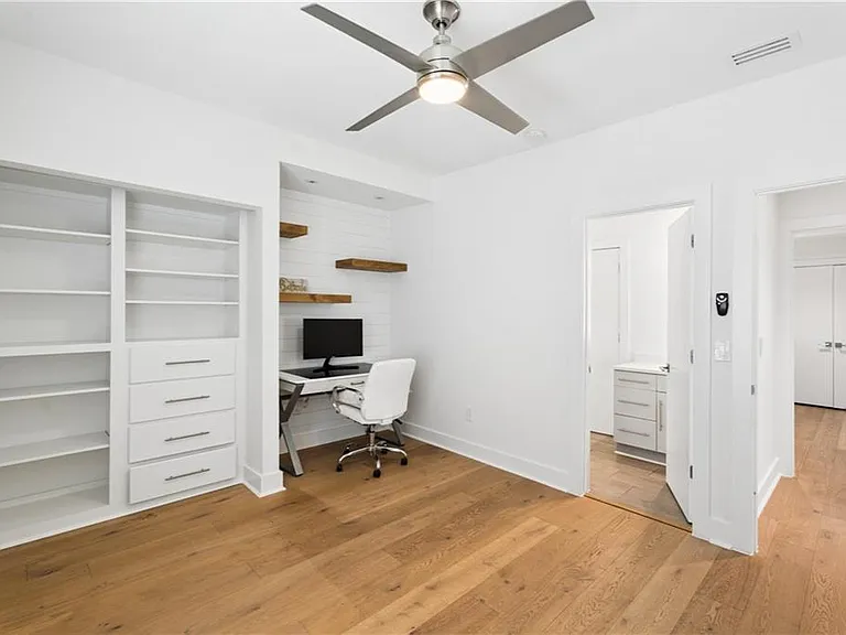 4130 Lower Roswell Rd — Photo 14