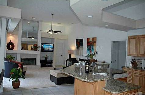 4th image of 4025 Escondito Cir